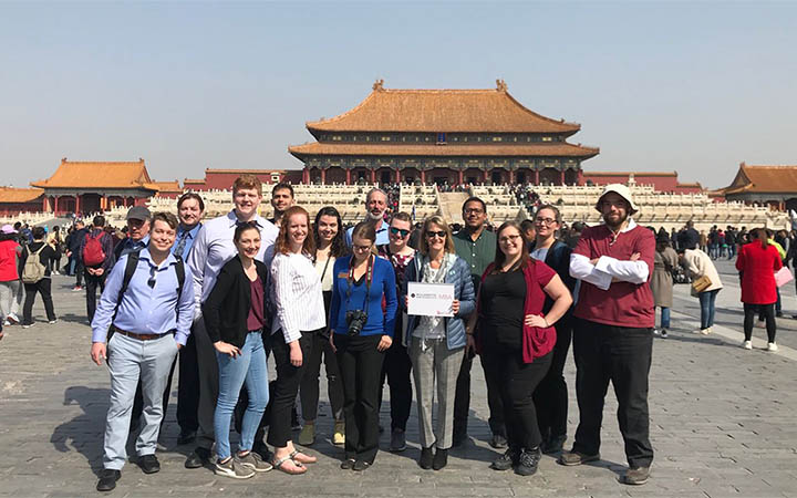 Willamette MBA students visited the Forbidden City in Beijing, China during their spring study abroad trip.